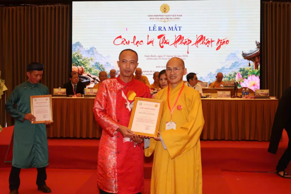 Ban Văn hoá Trung ương GHPGVN Trao bằng tuyên dương và ra mắt câu lạc bộ Thư pháp