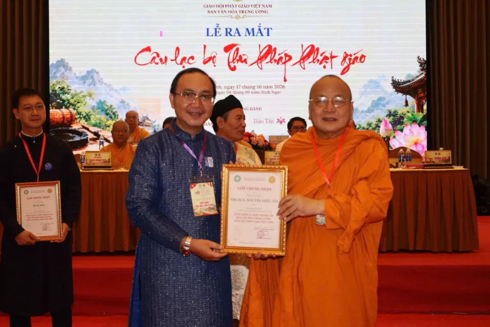 Ban Văn hoá Trung ương GHPGVN Trao bằng tuyên dương và ra mắt câu lạc bộ Thư pháp